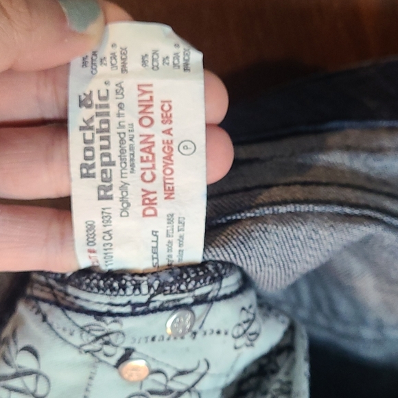 4/$65. 🩵 Rock & Republic STELLA Jean - Picture 13 of 14
